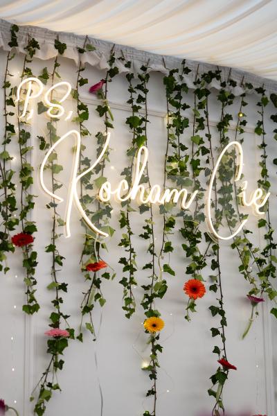 DSC9321a6c7f3fe1012192158